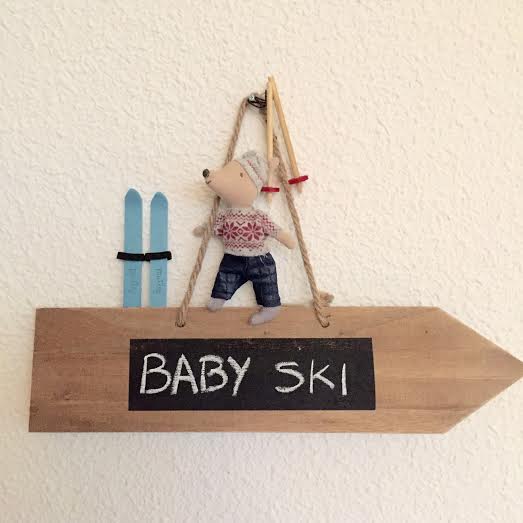 Oui Oui-babyshower de invierno-winter baby shower-baby shower esquí-pizarra flecha-ratoncito esquiador